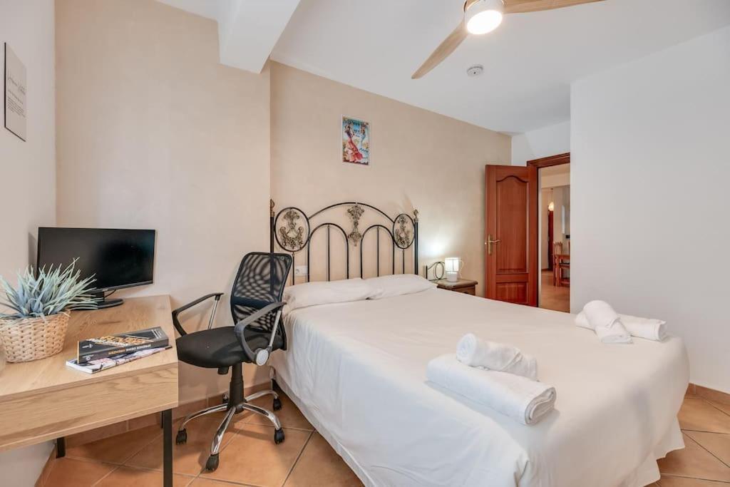 Encantador Apartamento Cerca Del Mar Malaga Bagian luar foto