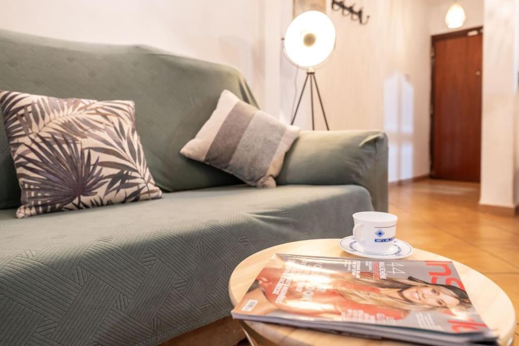 Encantador Apartamento Cerca Del Mar Malaga Bagian luar foto